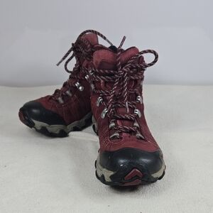 Oboz Women's Burgundy Hiking Boots - Lace-Up Outdoor Boot